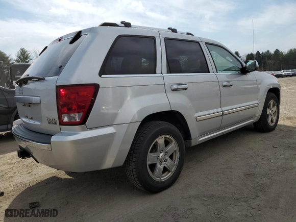 2006 Jeep Grand Cherokee Overland with VIN 1J8HR68256C326636, listed as a Copart auction lot 49686265 with 219,066 mi miles and Clean Title. Bid and sale history available at carsss.com. Image 3.