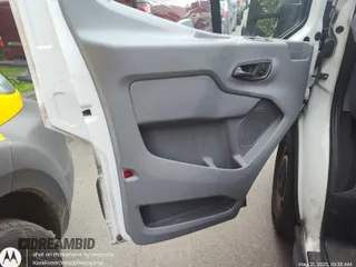 2017 Ford Transit z VIN 1FTYR2XM3HKB18931, wystawiony jako IAAI lot #42651865 z przebiegiem 142 641 mil mil oraz . Historia ofert i sprzedaży dostępna na DreamBid. Obrazek 3.