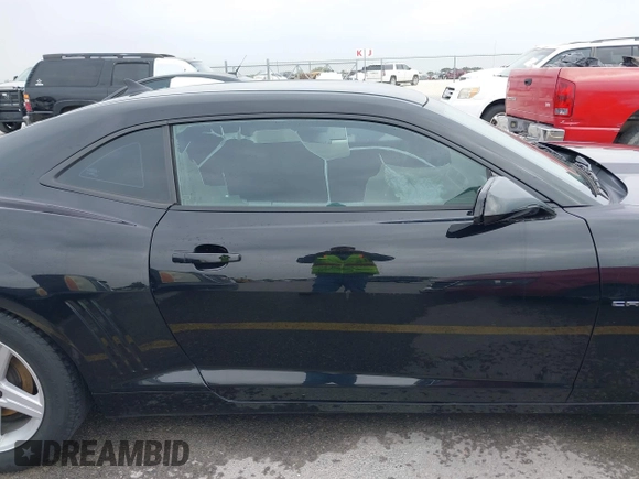 2012 Chevrolet Camaro 1LT z VIN 2G1FB1E38C9132584, wystawiony jako IAAI lot #41879988 z przebiegiem 128 342 mil mil oraz . Historia ofert i sprzedaży dostępna na DreamBid. Obrazek 13.