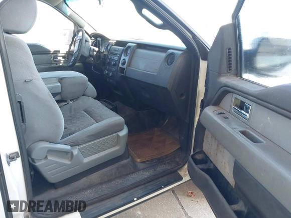 2011 Ford F-150 XL with VIN 1FTFX1CF7BFA08141, listed as a IAAI auction lot 41476136 with 275,803 mi miles. Bid and sale history available at carsss.com. Image 5.