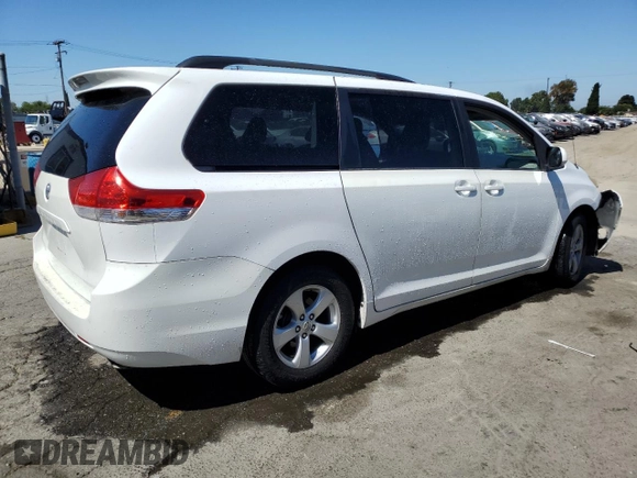 2012 Toyota Sienna LE AAS z VIN 5TDKK3DC8CS241301, wystawiony jako Copart lot #62791895 z przebiegiem 167 439 mil mil oraz Szkoda całkowita • Salvage title. Historia ofert i sprzedaży dostępna na DreamBid. Obrazek 3.