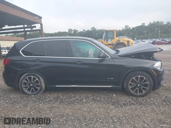 2017 BMW X5 xDrive35i z VIN 5UXKR0C58H0U55596, wystawiony jako IAAI lot #40291461 z przebiegiem 97 720 mil mil oraz . Historia ofert i sprzedaży dostępna na DreamBid. Obrazek 13.