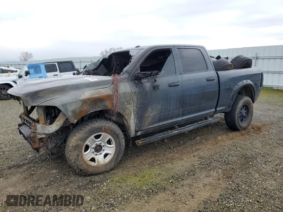 2015 Ram 2500 Tradesman z VIN 3C6UR5CL1FG504790, wystawiony jako Copart lot #45208565 z przebiegiem Nie podano mil oraz Nie do naprawy • Non repairable. Historia ofert i sprzedaży dostępna na DreamBid. Obrazek 1.