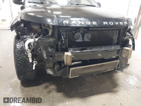 2017 Land Rover Range Rover Evoque HSE with VIN SALVR2BG7HH233431, listed as a IAAI auction lot 41992085 with 81,118 mi miles. Bid and sale history available at carsss.com. Image 6.