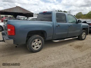 2007 Chevrolet Silverado 1500 LT w/1LT with VIN 2GCEC13C971679113, listed as a Copart auction lot 49773695 with 155,338 mi miles and Salvage Title. Bid and sale history available at carsss.com. Image 3.