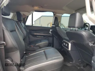 2022 Ford Expedition Max XLT z VIN 1FMJK1HT1NEA32142, wystawiony jako Copart lot #62789404 z przebiegiem 17 129 mil mil oraz Szkoda całkowita • Salvage title. Historia ofert i sprzedaży dostępna na DreamBid. Obrazek 11.