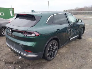 2023 VinFast VF 8 Plus z VIN RLLV1AFA0PH002714, wystawiony jako IAAI lot #41728014 z przebiegiem 8601 mil mil oraz . Historia ofert i sprzedaży dostępna na DreamBid. Obrazek 4.