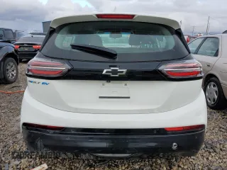 2022 Chevrolet Bolt EV 1LT with VIN 1G1FW6S01N4114977, listed as a Copart auction lot 72874832 with 9,921 mi miles. Bid and sale history available at carsss.com. Image 6.