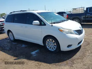2013 Toyota Sienna LE with VIN 5TDJK3DC8DS054928, listed as a IAAI auction lot 41984276 with 155,693 mi miles and . Bid and sale history available at DreamBid. Image 1.
