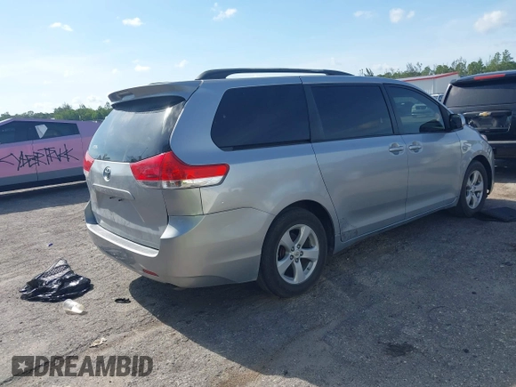 2012 Toyota Sienna LE AAS с VIN 5TDKK3DC7CS200870, выставлен на аукционе IAAI как лот 42394249 с пробегом 163 020 миль миль и . История ставок и продаж доступна на DreamBid. Изображение 4.