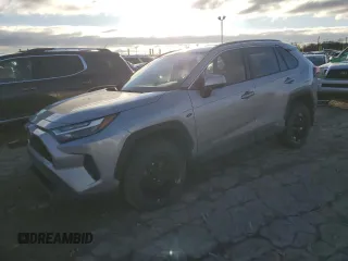2022 Toyota RAV4 XLE with VIN 2T3W1RFV8NC190228, listed as a Copart auction lot 43821245 with 33,405 mi miles and Non repairable. Bid and sale history available at DreamBid. Image 1.