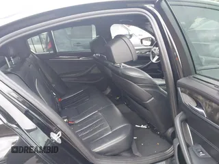 2020 BMW 5 Series M550i xDrive z VIN WBAJS7C09LCD45078, wystawiony jako IAAI lot #41850274 z przebiegiem 75 613 mil mil oraz . Historia ofert i sprzedaży dostępna na DreamBid. Obrazek 8.