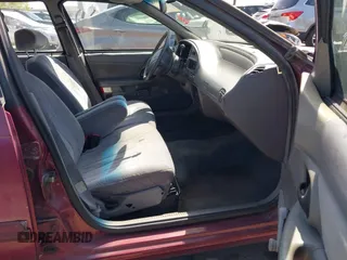 1993 Ford Taurus z VIN 1FACP52U4PG225521, wystawiony jako IAAI lot #42096535 z przebiegiem 76 808 mil mil oraz . Historia ofert i sprzedaży dostępna na DreamBid. Obrazek 5.