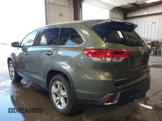2019 Toyota Highlander Limited with VIN 5TDDZRFH3KS917491, listed as a IAAI auction lot 42602597 with 101,034 mi miles and . Bid and sale history available at DreamBid. Image 3.