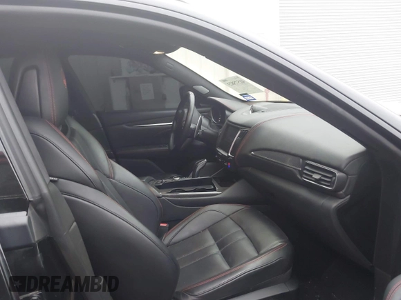 2019 Maserati Levante S z VIN ZN661YUS0KX335883, wystawiony jako IAAI lot #41575823 z przebiegiem 71 080 mil mil oraz . Historia ofert i sprzedaży dostępna na DreamBid. Obrazek 5.