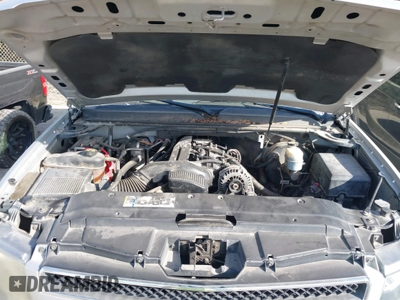 2011 Chevrolet Tahoe LS with VIN 1GNSCAE00BR140716, listed as a IAAI auction lot 40225018 with 189,052 mi miles and . Bid and sale history available at DreamBid. Image 10.
