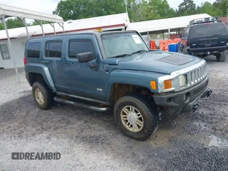 2007 Hummer H3 SUV with VIN 5GTDN13E078152249, listed as a IAAI auction lot 42086431 with 274,948 mi miles. Bid and sale history available at carsss.com. Image 1.