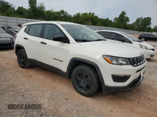 2018 Jeep Compass Sport z VIN 3C4NJCAB3JT123431, wystawiony jako Copart lot #63045144 z przebiegiem 118 849 mil mil oraz Szkoda całkowita • Salvage title. Historia ofert i sprzedaży dostępna na DreamBid. Obrazek 4.