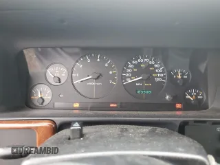 1998 Jeep Grand Cherokee Laredo with VIN 1J4GZ58SXWC144437, listed as a Copart auction lot 60437094 with 183,908 mi miles and Salvage Title. Bid and sale history available at carsss.com. Image 9.