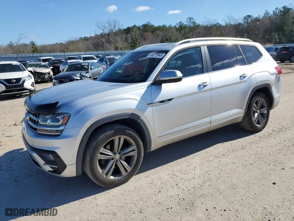 2018 Volkswagen Atlas 3.6L V6 SEL with VIN 1V2RR2CA4JC573592, listed as a Copart auction lot 48073945 with 84,582 mi miles and Salvage Title. Bid and sale history available at carsss.com. Image 1.