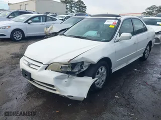 2002 Honda Accord Sdn EX with VIN JHMCG56632C004934, listed as a IAAI auction lot 41595113 with 298,868 mi miles. Bid and sale history available at carsss.com. Image 2.