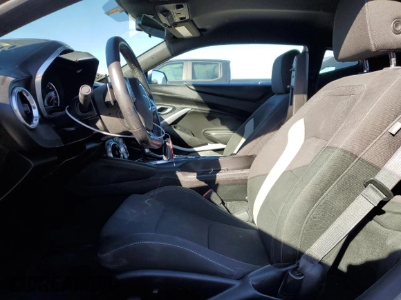 2020 Chevrolet Camaro 1LS with VIN 1G1FB1RX7L0144877, listed as a Copart auction lot 86010454 with 28,742 mi miles and Clean title. Bid and sale history available at DreamBid. Image 7.