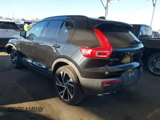2020 Volvo XC40 R-Design с VIN YV4162UM6L2224973, выставлен на аукционе IAAI как лот 41646446 с пробегом 61 156 миль миль и . История ставок и продаж доступна на DreamBid. Изображение 3.