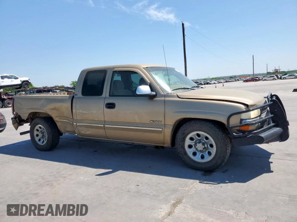 2000 Chevrolet Silverado 1500 LS with VIN 2GCEC19V5Y1239674, listed as a Copart auction lot 53077305 with 229,206 mi miles and Salvage Title. Bid and sale history available at carsss.com. Image 4.