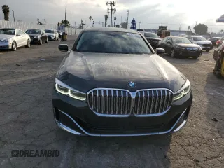 2022 BMW 7 Series 740i with VIN WBA7T2C02NCH89884, listed as a Copart auction lot 89294435 with 64,055 mi miles and Clean Title. Bid and sale history available at carsss.com. Image 5.