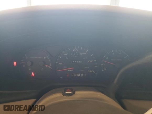2002 Mercury Sable LS z VIN 1MEHM55SX2G620278, wystawiony jako Copart lot #53551615 z przebiegiem 74 223 mil mil oraz Czysty tytuł • Clean title. Historia ofert i sprzedaży dostępna na DreamBid. Obrazek 9.
