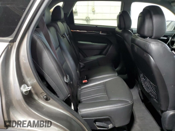 2015 Kia Sorento LX with VIN 5XYKTCA68FG642621, listed as a Copart auction lot 62039005 with 122,579 mi miles and Clean title. Bid and sale history available at DreamBid. Image 11.
