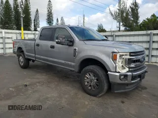 2020 Ford F-350 XL z VIN 1FT8W3BT5LED06581, wystawiony jako Copart lot #51569145 z przebiegiem 112 364 mil mil oraz Szkoda całkowita • Salvage title. Historia ofert i sprzedaży dostępna na DreamBid. Obrazek 4.