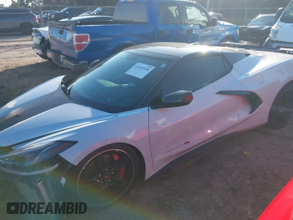 2021 Chevrolet Corvette 2LT with VIN 1G1YB3D45M5125069, listed as a IAAI auction lot 41165588 with 8,765 mi miles. Bid and sale history available at carsss.com. Image 15.