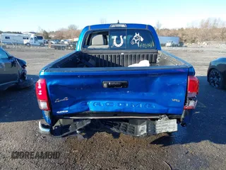 2018 Toyota Tacoma SR with VIN 3TMCZ5AN3JM138480, listed as a IAAI auction lot 41080910 with 99,225 mi miles. Bid and sale history available at carsss.com. Image 16.