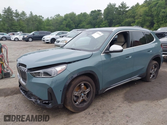 2024 BMW X1 xDrive28i with VIN WBX73EF05R5Z86851, listed as a IAAI auction lot 42439728 with 3,501 mi miles and . Bid and sale history available at DreamBid. Image 2.
