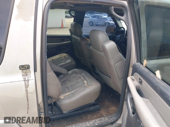 2002 Chevrolet Suburban LT with VIN 1GNEC16Z32J197548, listed as a IAAI auction lot 42258025 with 330,484 mi miles and . Bid and sale history available at DreamBid. Image 8.