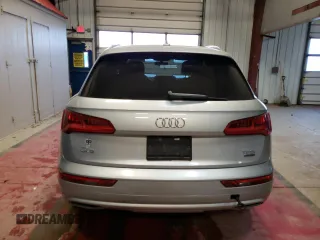 2018 Audi Q5 Premium Plus with VIN WA1BNAFY9J2010040, listed as a Copart auction lot 39768403 with 52,815 mi miles. Bid and sale history available at carsss.com. Image 6.