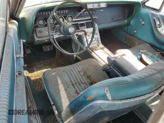 1964 Ford Thunderbird с VIN 4Y83Z152322, выставлен на аукционе Copart как лот 56946905 с пробегом 60 537 миль миль и Списание • Salvage title. История ставок и продаж доступна на DreamBid. Изображение 8.