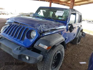 2020 Jeep Wrangler Unlimited Sport Altitude z VIN 1C4HJXDG4LW312551, wystawiony jako IAAI lot #41633675 z przebiegiem 60 097 mil mil oraz . Historia ofert i sprzedaży dostępna na DreamBid. Obrazek 18.