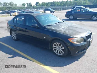 2007 BMW 3 Series 328i with VIN WBAVA335X7PG52072, listed as a IAAI auction lot 42577352 with 199,424 mi miles and . Bid and sale history available at DreamBid. Image 1.