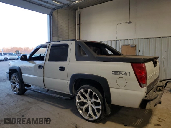 2004 Chevrolet Avalanche z VIN 3GNEK12T94G227273, wystawiony jako Copart lot #88109865 z przebiegiem Nie podano mil oraz Szkoda całkowita • Salvage title. Historia ofert i sprzedaży dostępna na DreamBid. Obrazek 2.