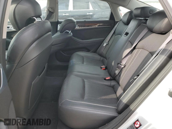 2015 Hyundai Genesis 3.8L with VIN KMHGN4JE8FU094076, listed as a Copart auction lot 70965694 with 90,767 mi miles and Clean Title. Bid and sale history available at carsss.com. Image 10.