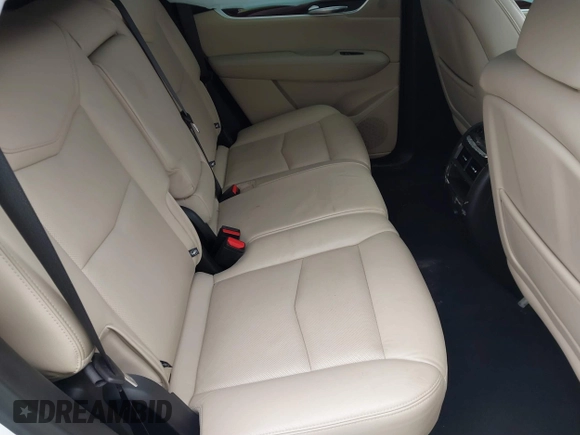 2019 Cadillac XT5 Premium Luxury FWD z VIN 1GYKNERS1KZ290754, wystawiony jako IAAI lot #41816074 z przebiegiem 91 585 mil mil oraz . Historia ofert i sprzedaży dostępna na DreamBid. Obrazek 8.