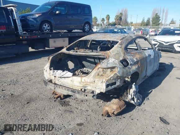 2018 Mercedes-Benz C 300 with VIN WDDWJ4JB9JF683206, listed as a IAAI auction lot 41922361 with Not provided miles and . Bid and sale history available at DreamBid. Image 4.