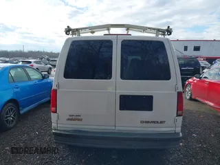2005 Chevrolet Astro Cargo Van with VIN 1GCDM19X15B114841, listed as a IAAI auction lot 40948571 with 247,965 mi miles. Bid and sale history available at carsss.com. Image 16.