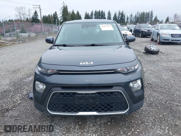 2022 Kia Soul LX with VIN KNDJ23AU5N7834572, listed as a IAAI auction lot 41829793 with 32,437 mi miles. Bid and sale history available at carsss.com. Image 11.