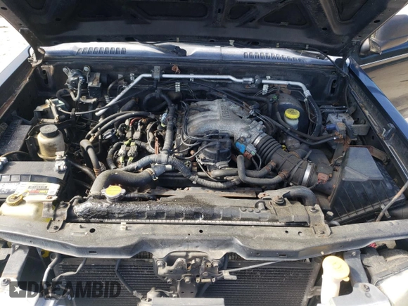 2001 Nissan Frontier SE Desert Runner with VIN 1N6ED26T41C403063, listed as a Copart auction lot 48227135 with 262,014 mi miles and Clean title. Bid and sale history available at DreamBid. Image 11.