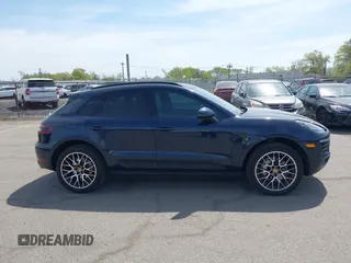 2018 Porsche Macan S with VIN WP1AB2A56JLB40010, listed as a IAAI auction lot 42126731 with 30,016 mi miles and . Bid and sale history available at DreamBid. Image 13.