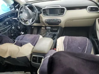 2020 Kia Sorento LX with VIN 5XYPG4A36LG699479, listed as a Copart auction lot 50773325 with 53,025 mi miles and Salvage Title. Bid and sale history available at DreamBid. Image 8.