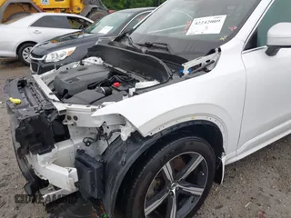 2019 Volvo XC90 R-Design с VIN YV4102CM5K1492534, выставлен на аукционе IAAI как лот 42242009 с пробегом 134 647 миль миль и . История ставок и продаж доступна на DreamBid. Изображение 19.